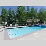 Marquis Villas Resort 